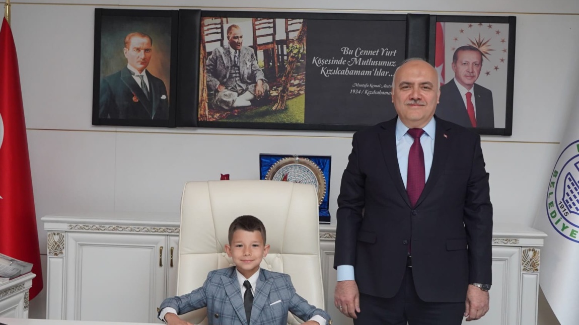 Yeni Başkan Görevi Devraldı